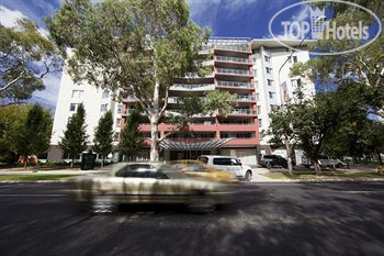 Hotel photo Clifton Suites on Northbourne 4*