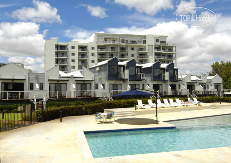 Hotelier's photos Assured Ascot Quays Apartment Hotel 4*