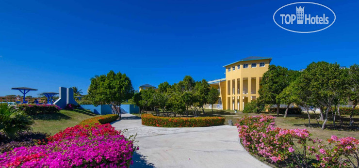 Hotel photo ASTON Costa Verde Beach Resort 4*