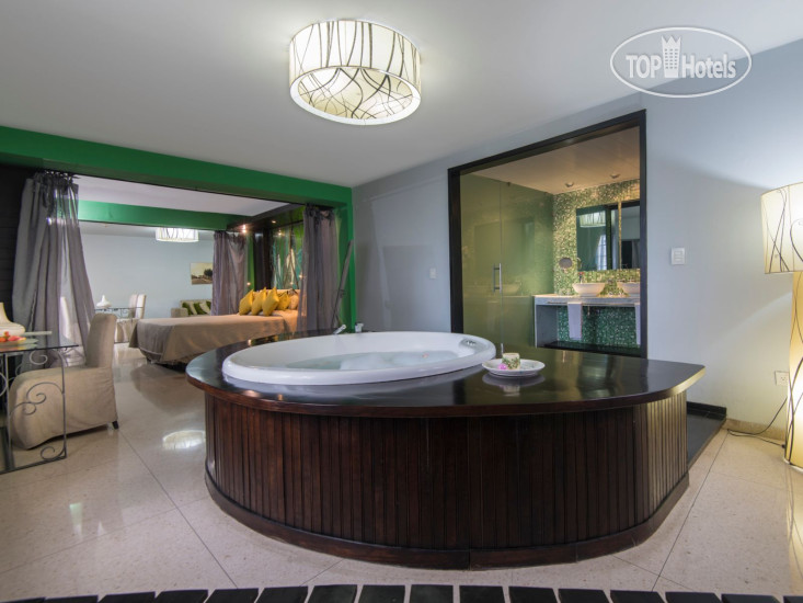 New photos from tourists Palacio del Marques de San Felipe y Santiago de Bejucal 5*