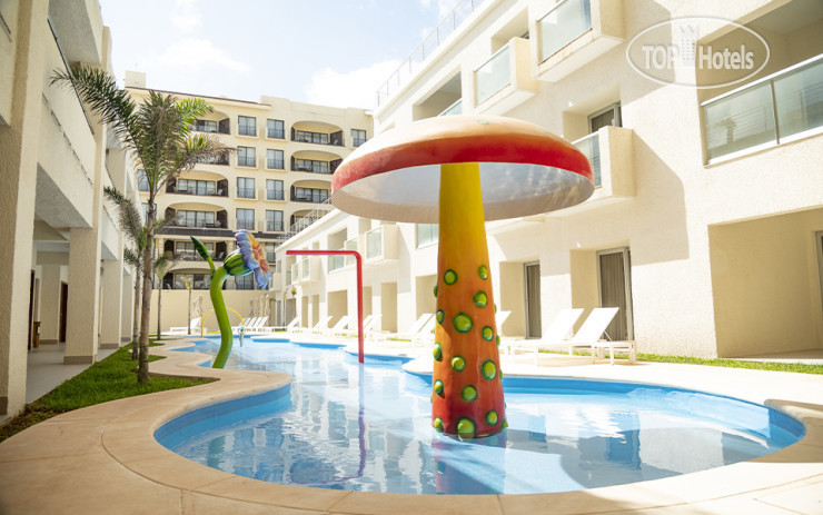 Hotel photo Emporio Family Suites Cancun 4*