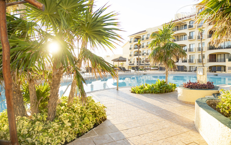 Hotel photo Emporio Family Suites Cancun 4*