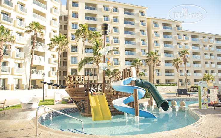 Hotelier's photos Emporio Family Suites Cancun 4*