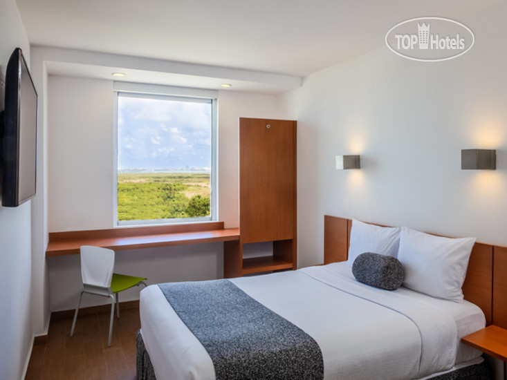 Hotelier's photos One Cancun Centro 3*