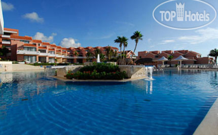 Hotelier's photos Wyndham Grand Cancun 5*