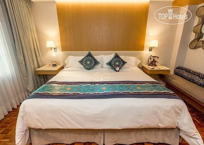 Hotel photo Maria Condesa 4*