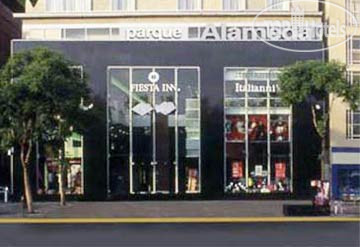Hotelier's photos Fiesta Inn Centro Historico 4*