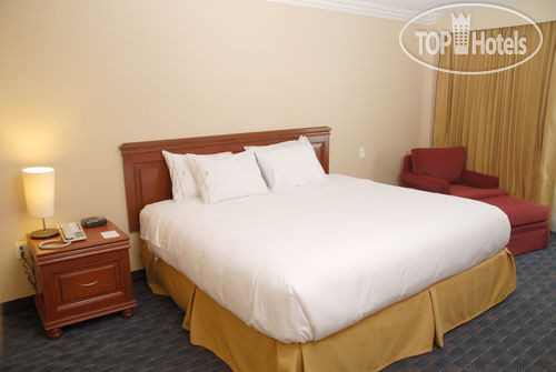 New photos from tourists Holiday Inn Express Toluca 2*