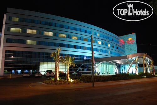 Hotel photo Crowne Plaza Leon 4*
