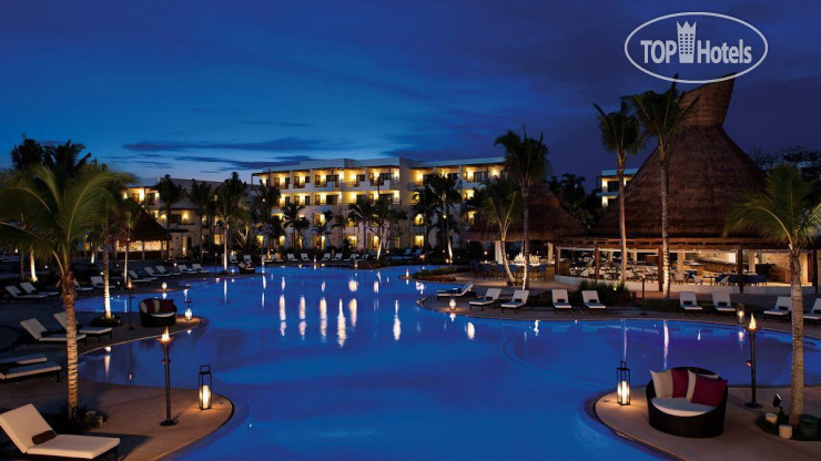 Hotel photo Secrets Akumal Riviera Maya 5*