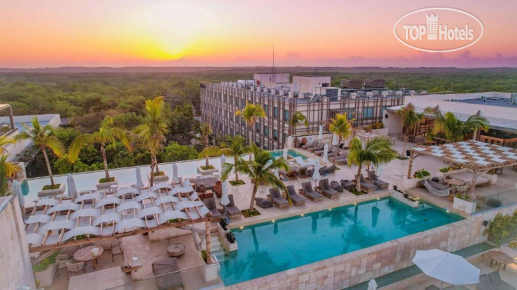 Hotel photo Motto By Hilton Tulum 4*