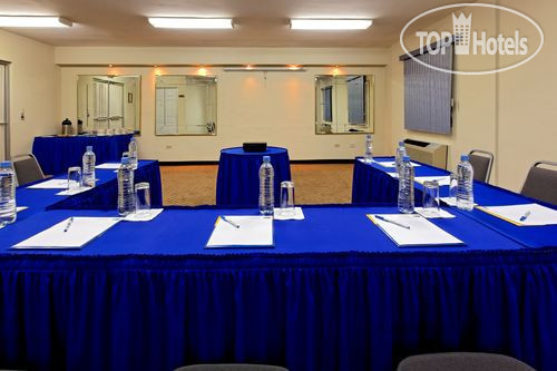 New photos from tourists Holiday Inn Express Piedras Negras 2*