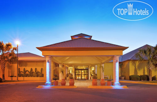 Hotelier's photos Holiday Inn Express Chihuahua 2*