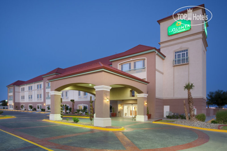 Hotelier's photos La Quinta Inn Suites Ciudad Juarez 4*