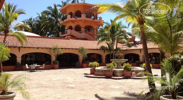 Hotelier's photos Wyndham Grand Isla Navidad Resort 4*