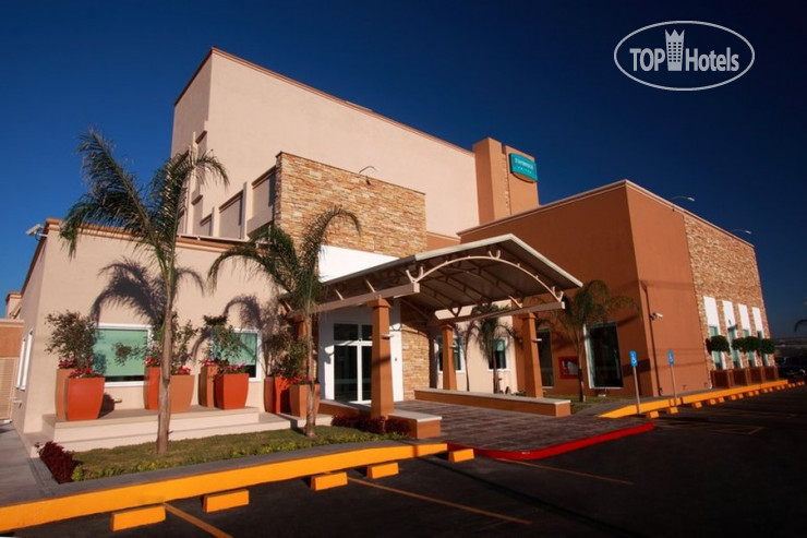 Hotelier's photos Staybridge Suites Queretaro 3*