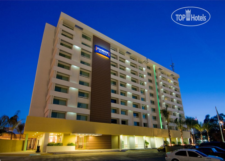 Hotelier's photos Staybridge Suites Guadalajara Expo 3*