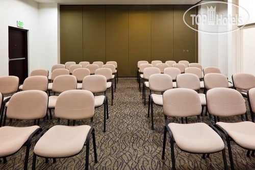 Hotel photo Holiday Inn Express Guadalajara Iteso 2*