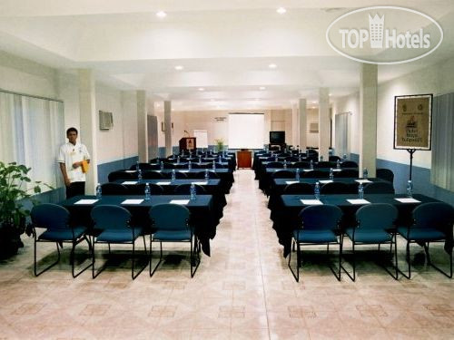 Hotel photo Maya Tulipanes 4*