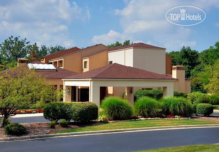 Фото Courtyard Indianapolis Castleton