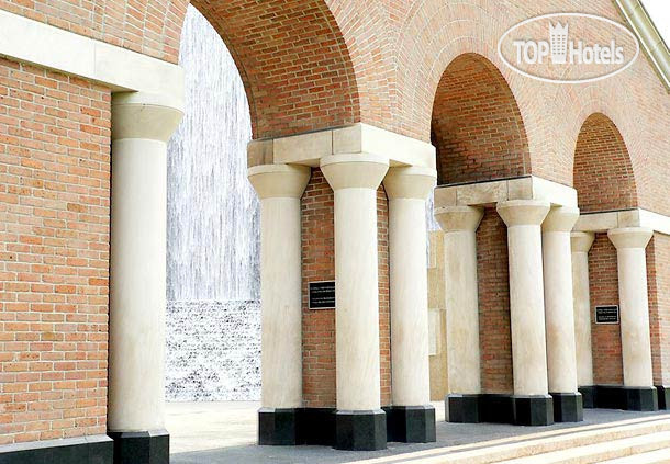 Фото Courtyard by Marriott Houston Brookhollow