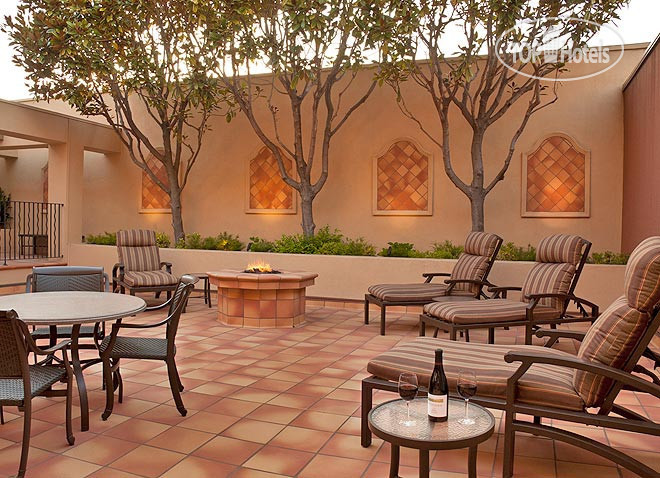 Hotelier's photos Monterey Bay Inn 4*