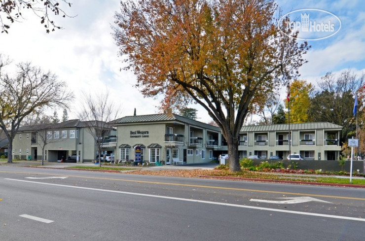 Hotelier's photos Best Western University Lodge 2*