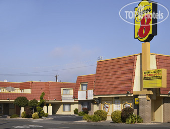 Hotelier's photos Super 8 Eureka 2*