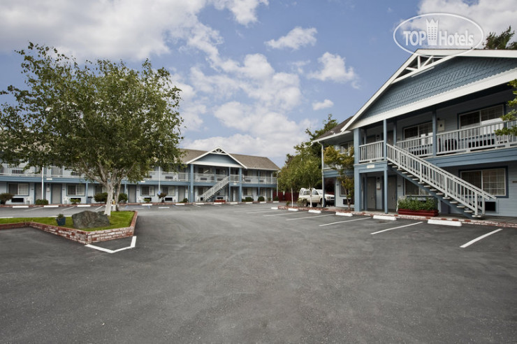 Hotelier's photos Best Western Country Inn 3*