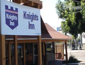 New photos from tourists Knights Inn Fresno 2*