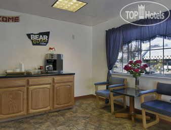 New photos from tourists Travelodge Fresno Highway 41 2*