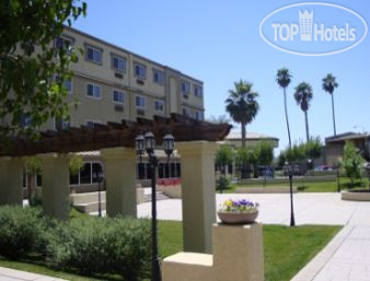 Photos Ramada West Sacramento Hotel and Suites