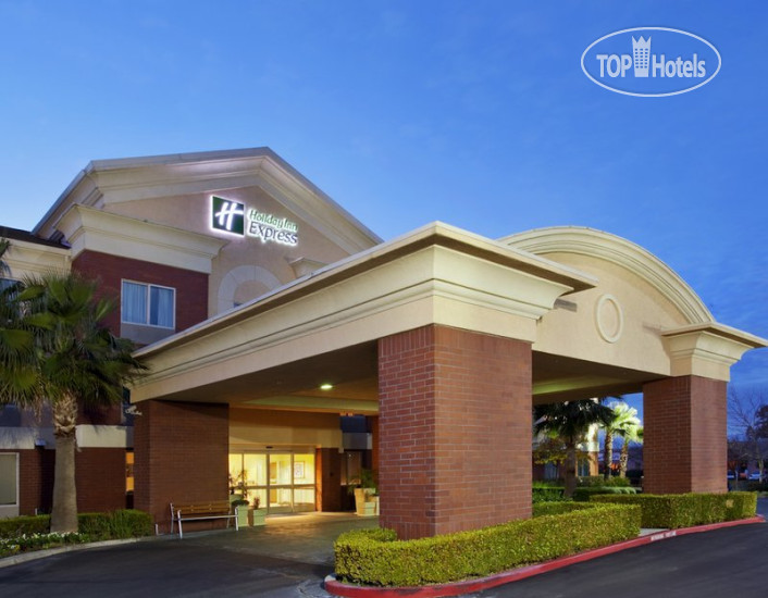 Photos Holiday Inn Express Woodland