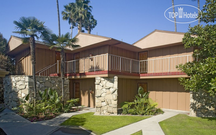 Hotelier's photos Best Western Pine Tree Motel 2*