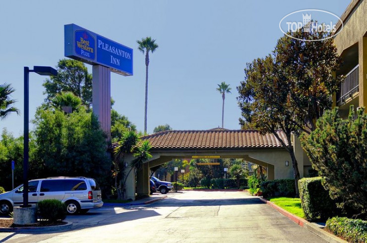 Hotelier's photos Best Western Plus Pleasanton Inn 3*