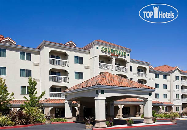 Hotelier's photos Courtyard Novato Marin Sonoma 3*