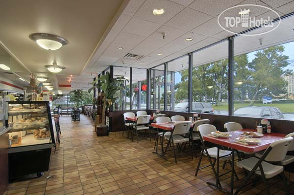 Hotelier's photos Red Roof Inn San Francisco Airport 2*