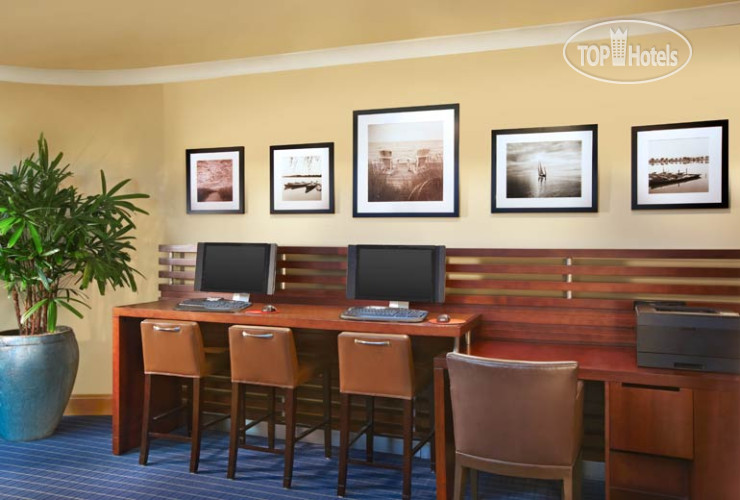 Hotel photo Sheraton Sonoma County - Petaluma 3*