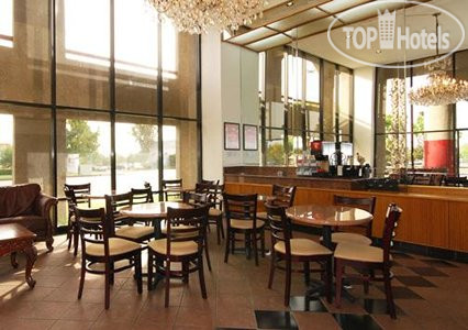 New photos from tourists Econo Lodge Ontario 2*