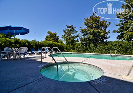 New photos from tourists Comfort Inn Redding 2*