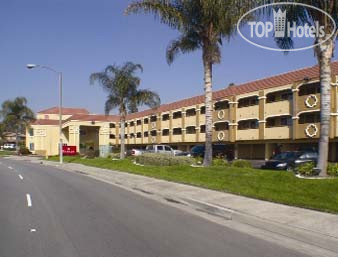 Hotel photo Ramada Ontario Airport 2*