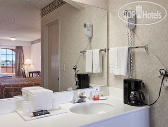 New photos from tourists Ramada Ontario Airport 2*