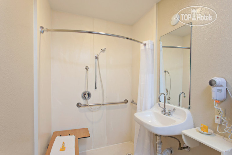 New photos from tourists La Quinta Inn San Diego Carlsbad 2*