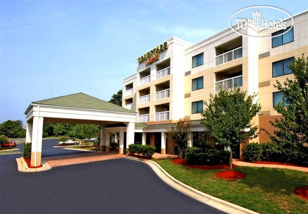 Photos Courtyard Charlotte Gastonia
