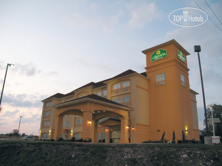 Photos La Quinta Inn & Suites Dallas - Hutchins
