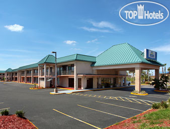 Фото Days Inn & Suites Davenport