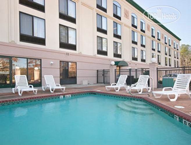 Photos Wingate by Wyndham Little Rock