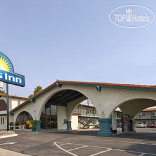 Фото Days Inn Costa Mesa/Newport Beach
