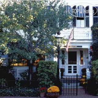 Фото The Charlotte Inn