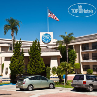 Фото DoubleTree by Hilton Pomona